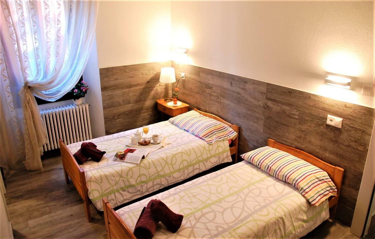 Hotel Della Posta Б'яска Екстер'єр фото